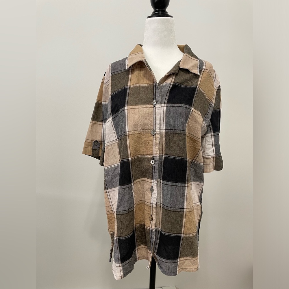 Alia Tan Grey Black Checkered Short Sleeve Button Down Blouse - Size 12